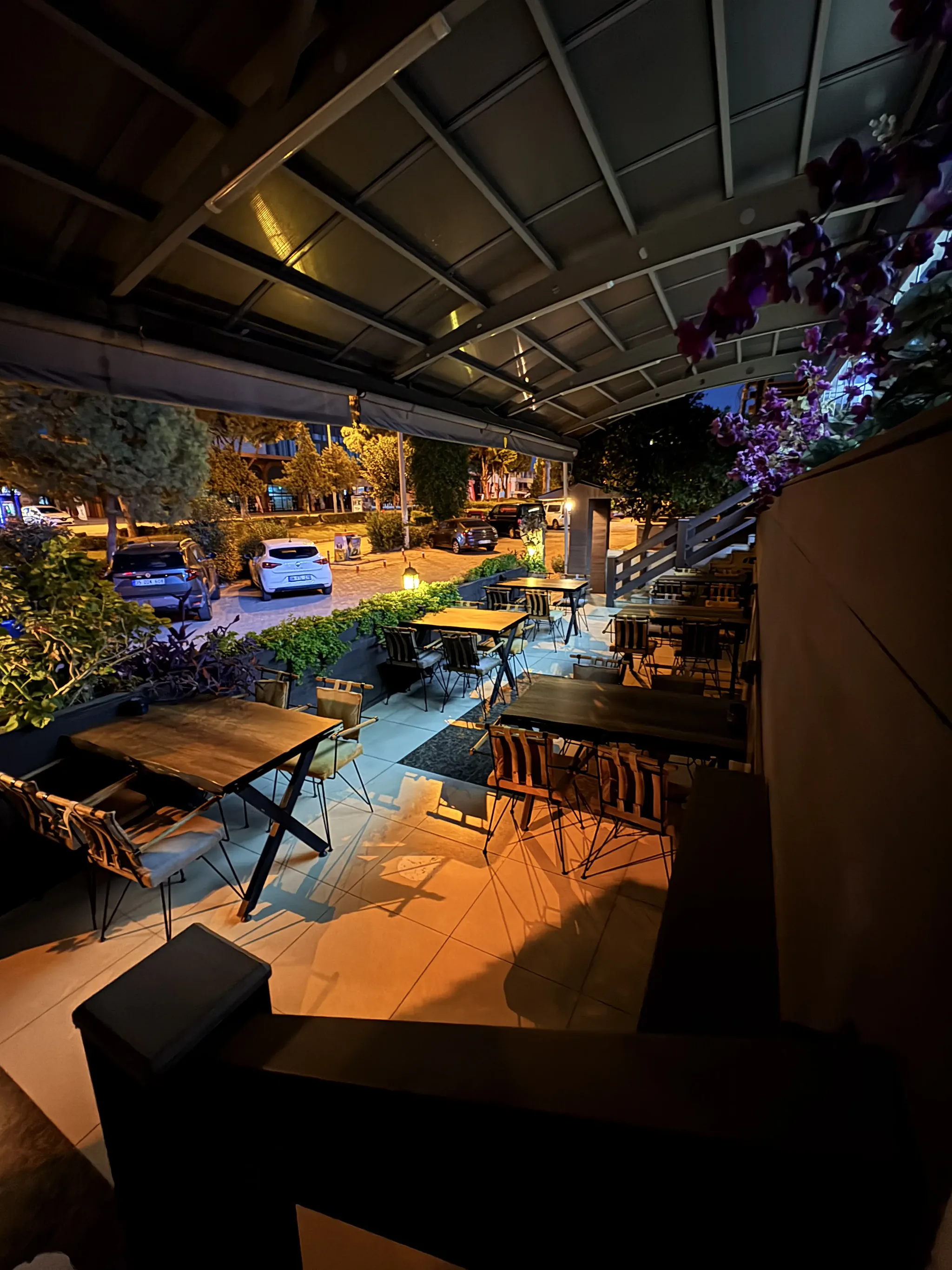Lera Hotel Açık Teras Alanı